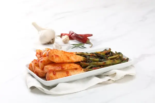 총각 김치 Chonggak Kimchi Korean Food Los Angeles